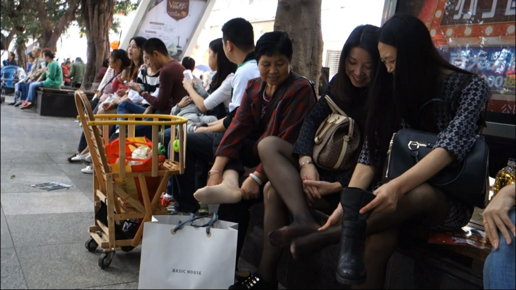 streetsnapfootm[00 00 51][20181202 112437 3]